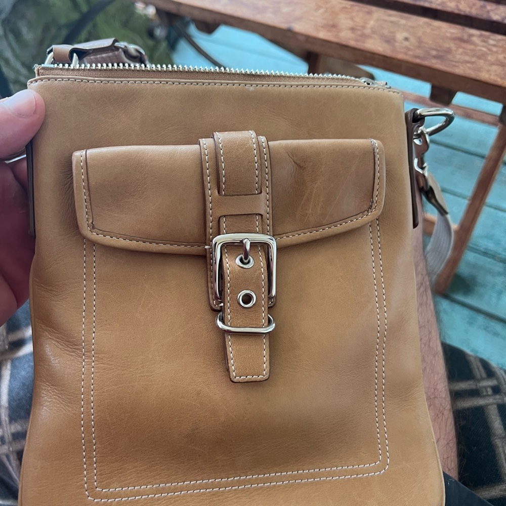 Coach bag barely ever used